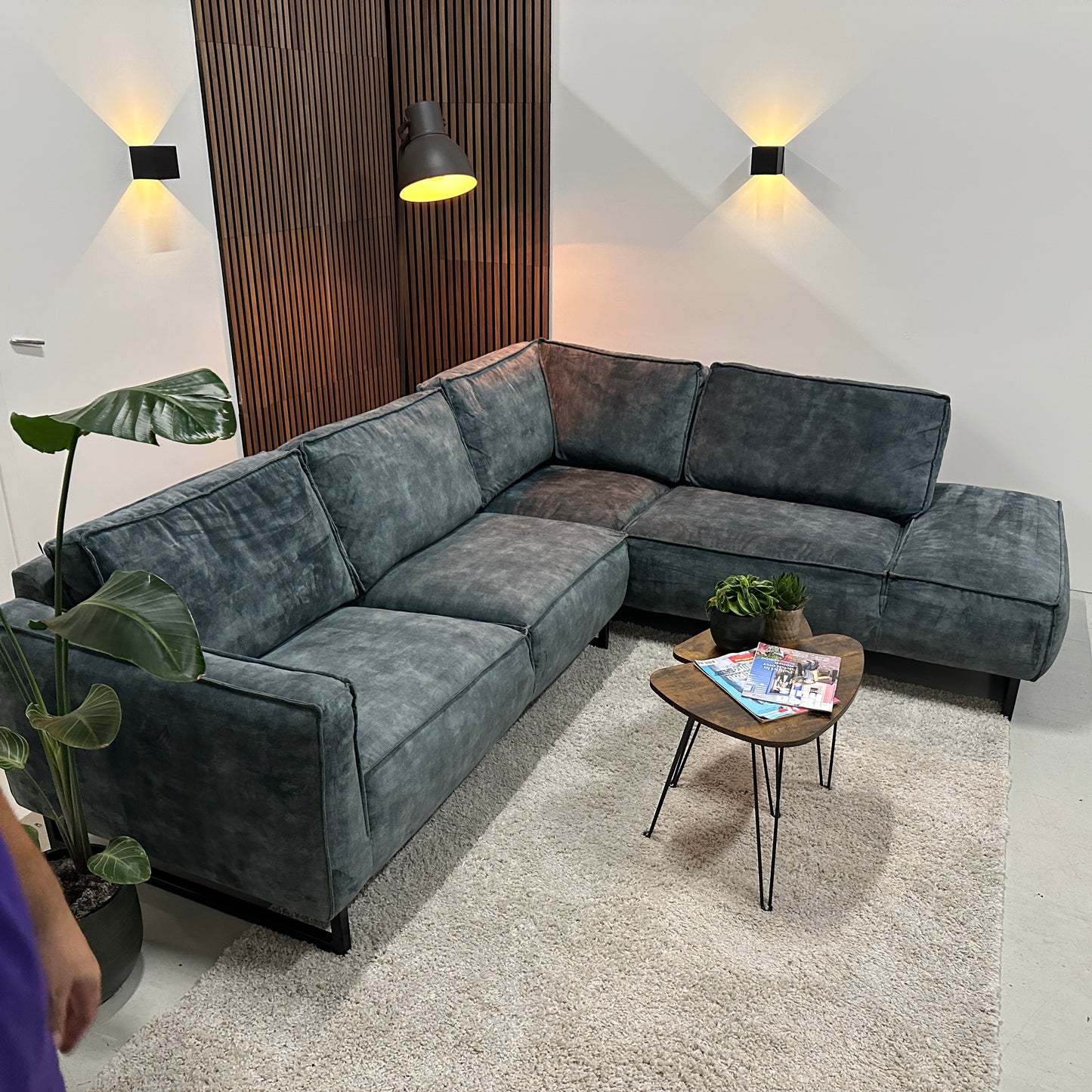 Velvet blauwe hoekbank 265x230cm