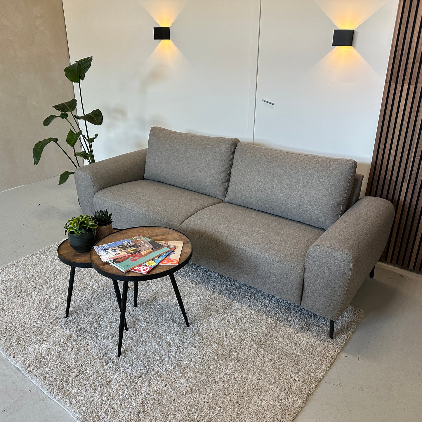 Nieuwe taupe bank