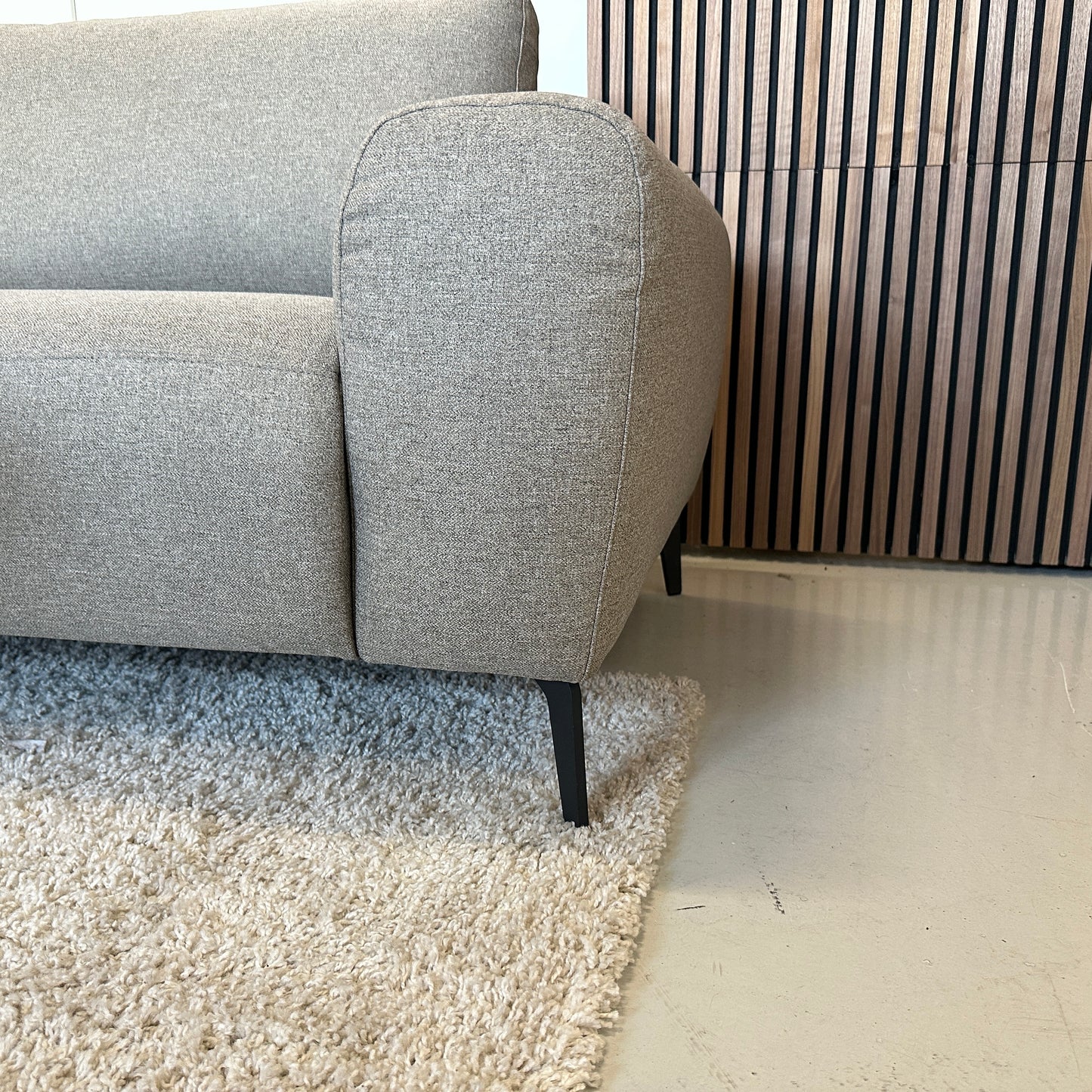 Nieuwe taupe bank