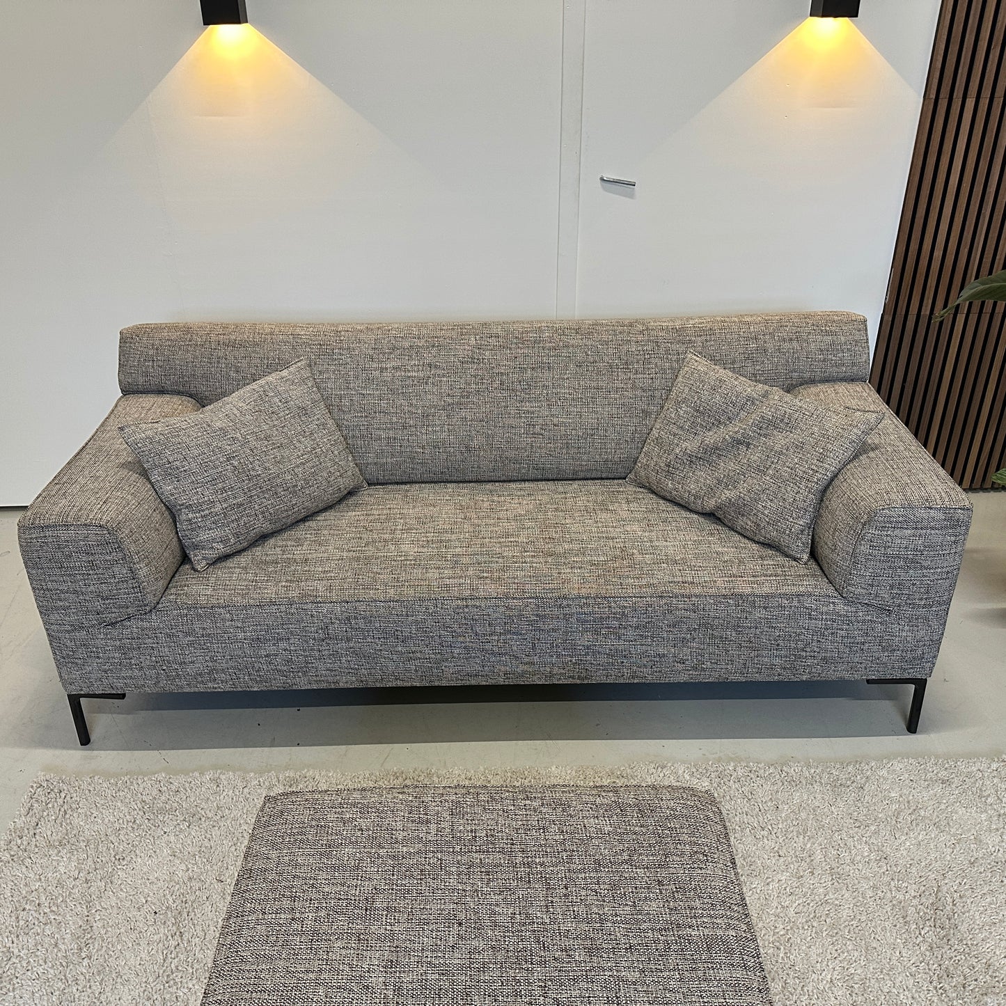 Design on stock set
