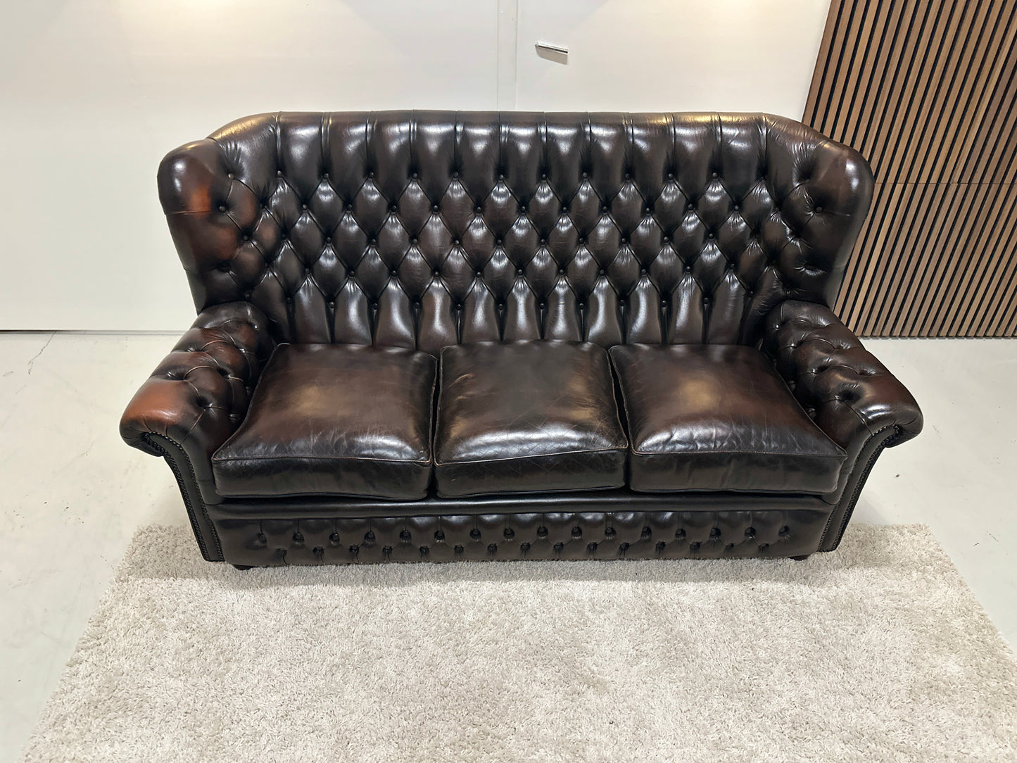 Hoge rug chesterfield