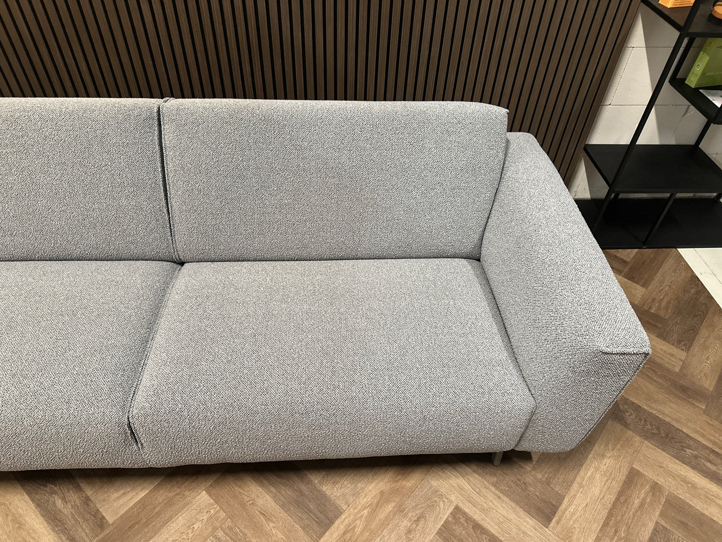Grijs/blauw sample bank in nieuwstaat, 239x90 cm