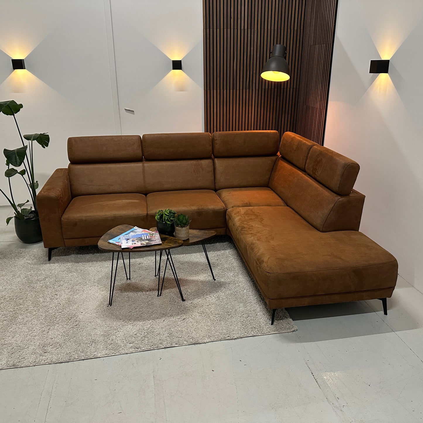 Cognac hoekbank 250x210cm