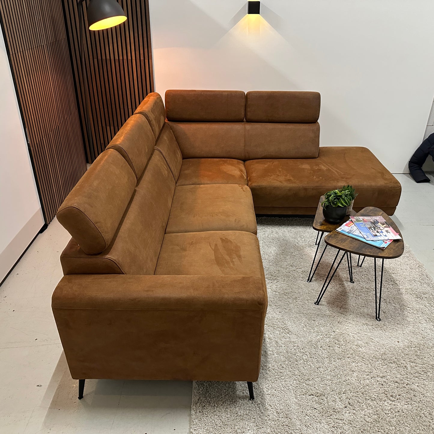Cognac hoekbank 250x210cm