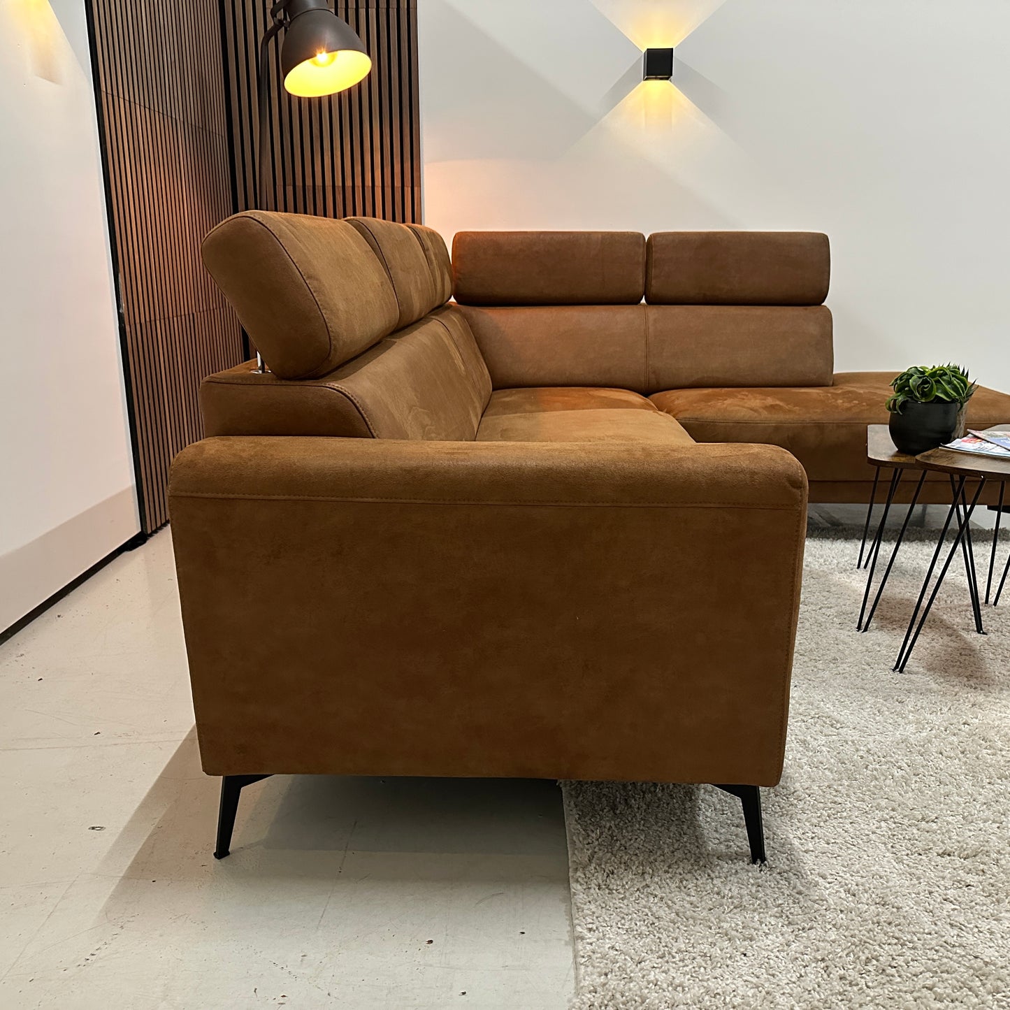 Cognac hoekbank 250x210cm