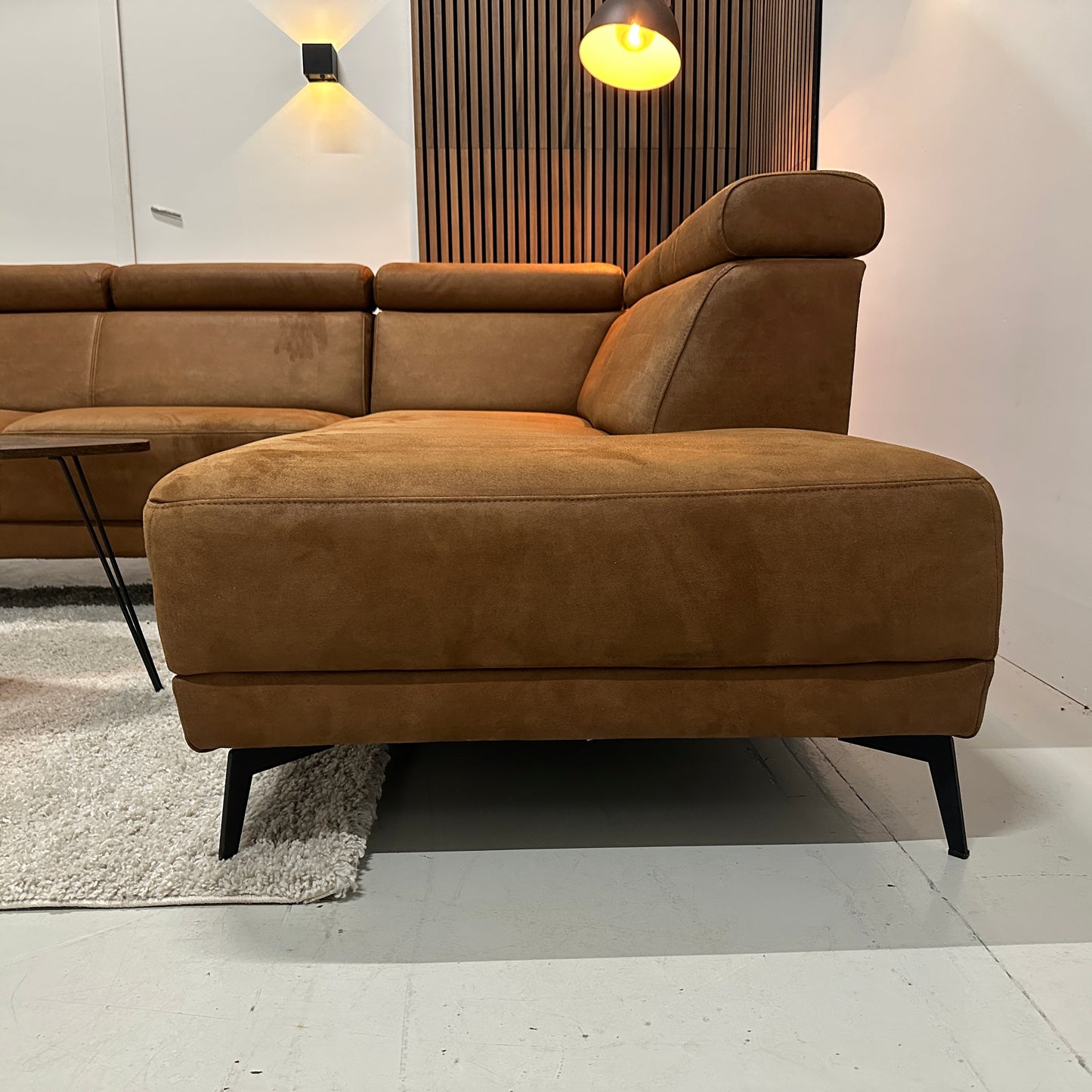 Cognac hoekbank 250x210cm