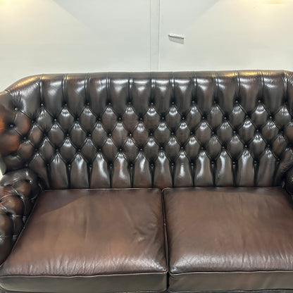 Hoge rug chesterfield