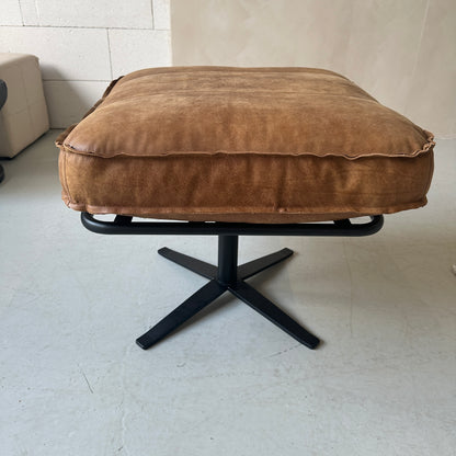 INNO living Odin fauteuil cognac met hocker