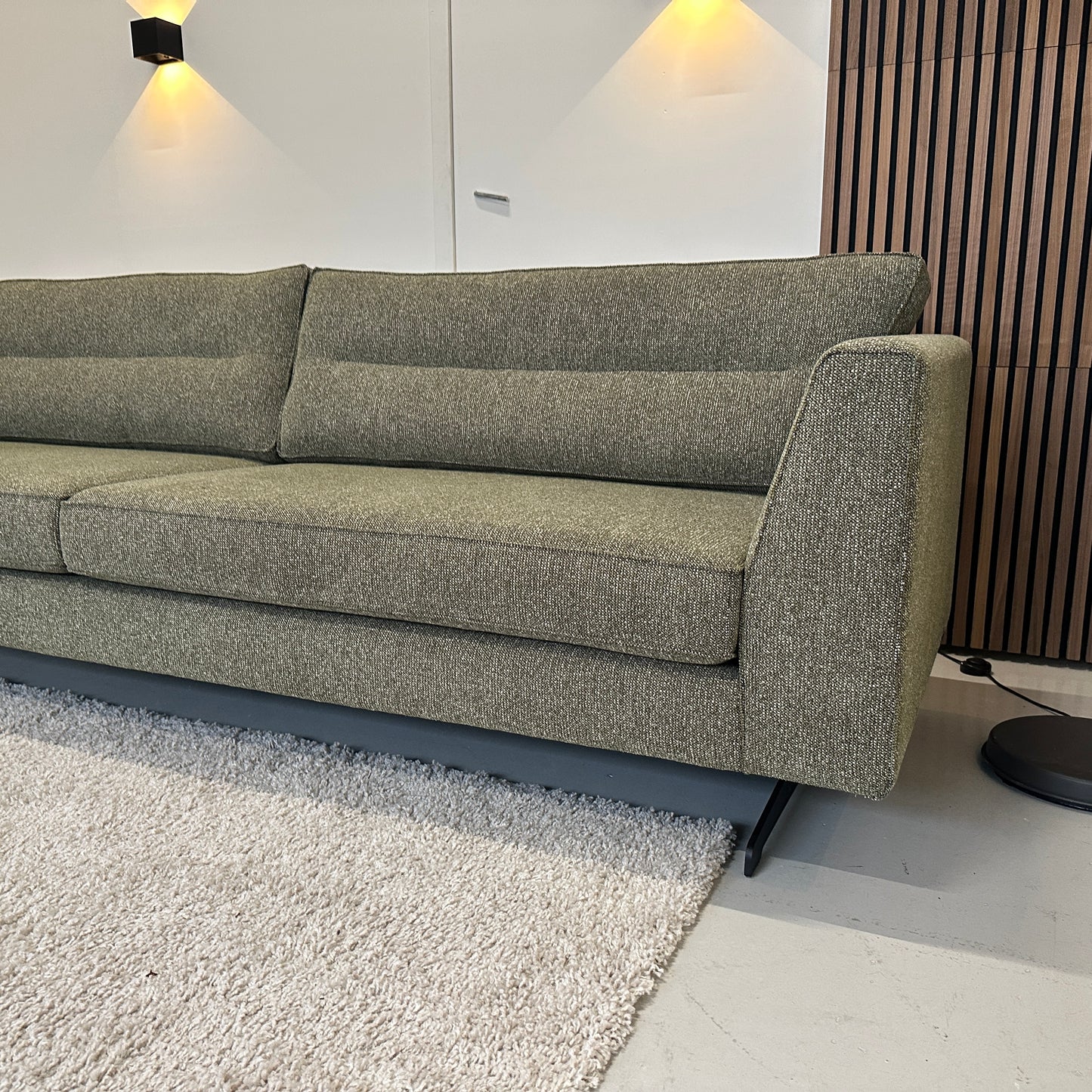4-zits bank Zoe INNO living showroommodel