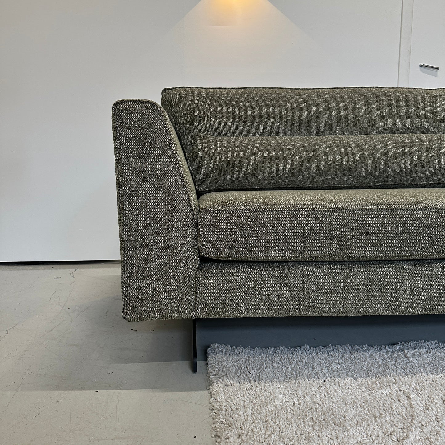 4-zits bank Zoe INNO living showroommodel