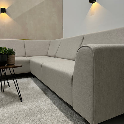 Beige hoekbank 275x210cm