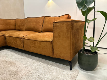 Cognac hoekbank 272x245cm