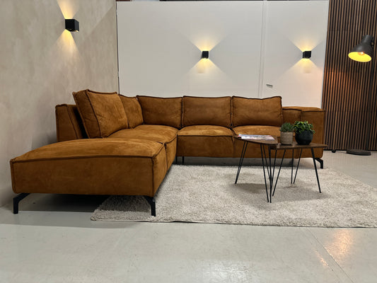 Cognac hoekbank 272x245cm