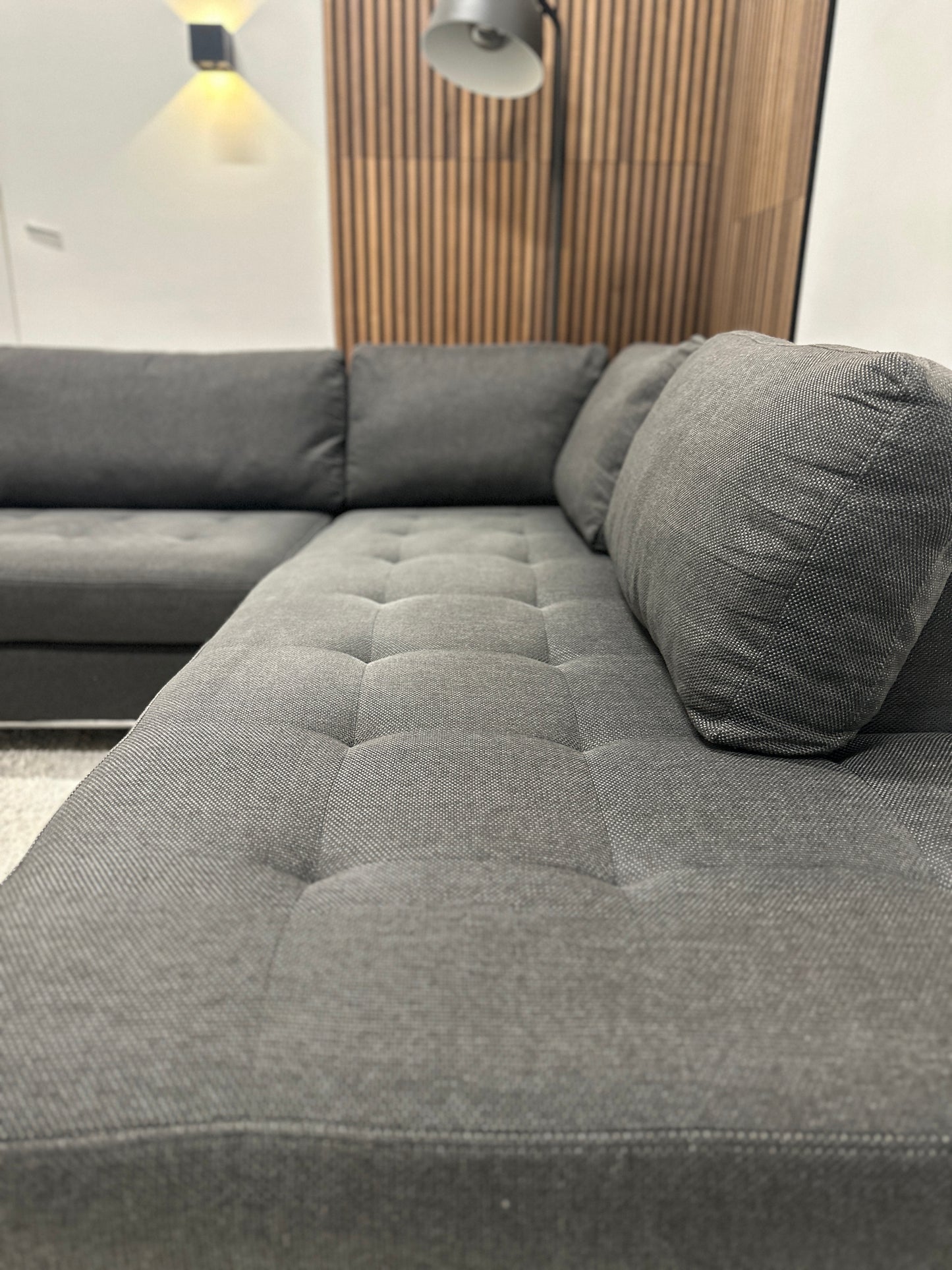 Antracietgrijze hoekbank 300x218cm