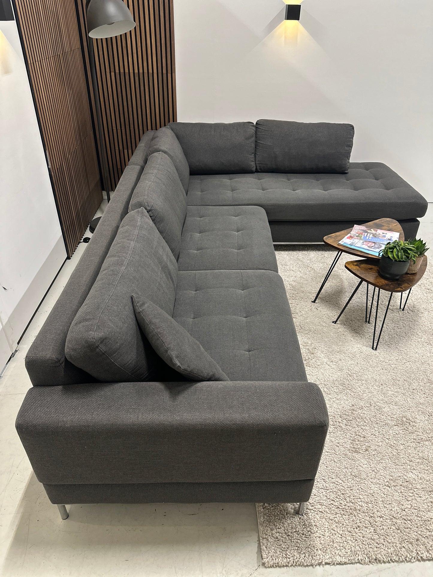 Antracietgrijze hoekbank 300x218cm