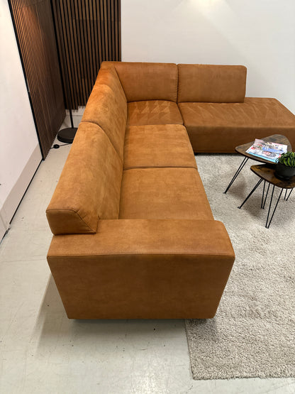 Cognac hoekbank 275x220cm