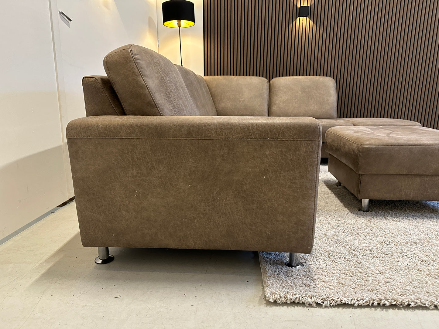 Taupe hoekbank eco leder 270x220cm