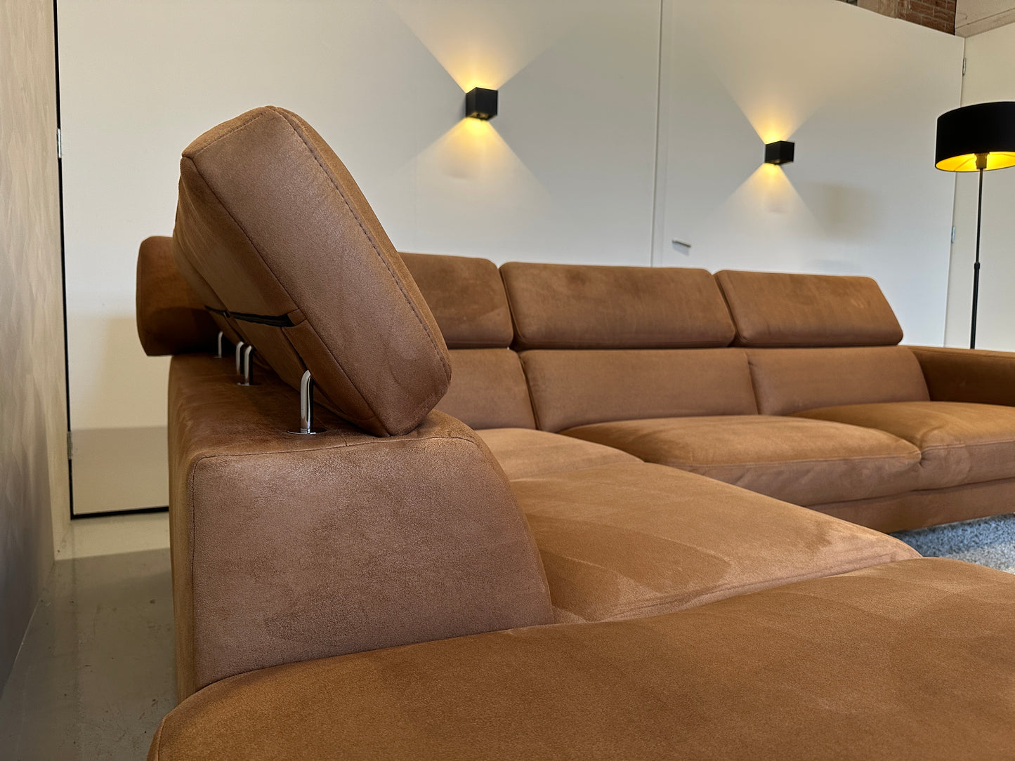 Cognac hoekbank 295x230 cm