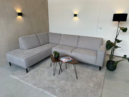 Licht grijze sample bank in nieuwstaat, 268x205 cm