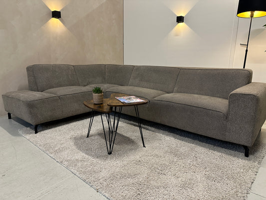Zandkleurige hoekbank 290x196cm