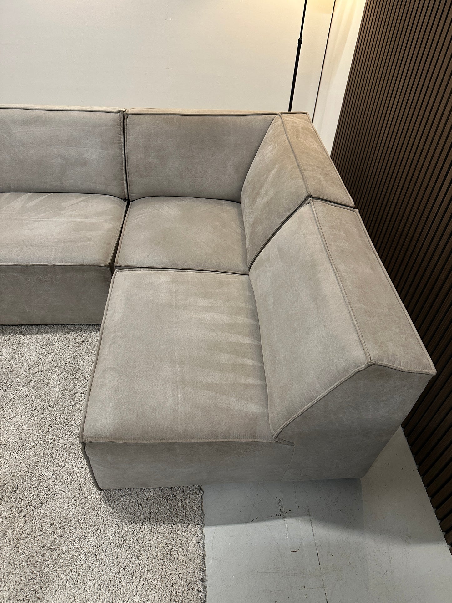 Modulaire hoekbank taupe 276x180cm