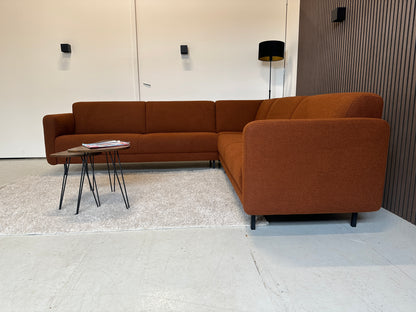 Terracotta sample bank in nieuwstaat, 273x250 cm