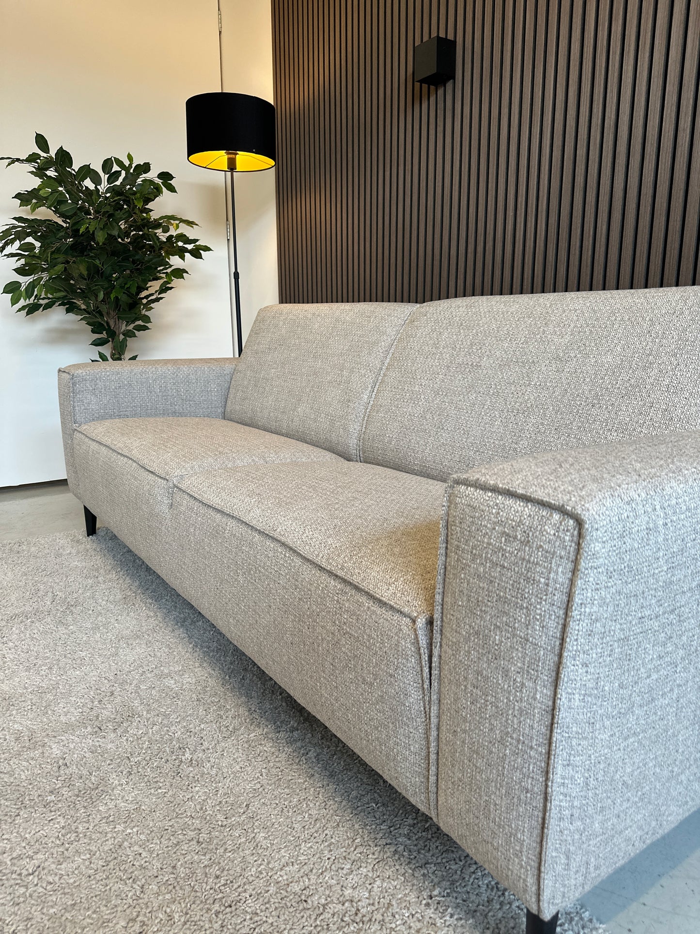 grijze sample bank in nieuwstaat, 220x88 cm