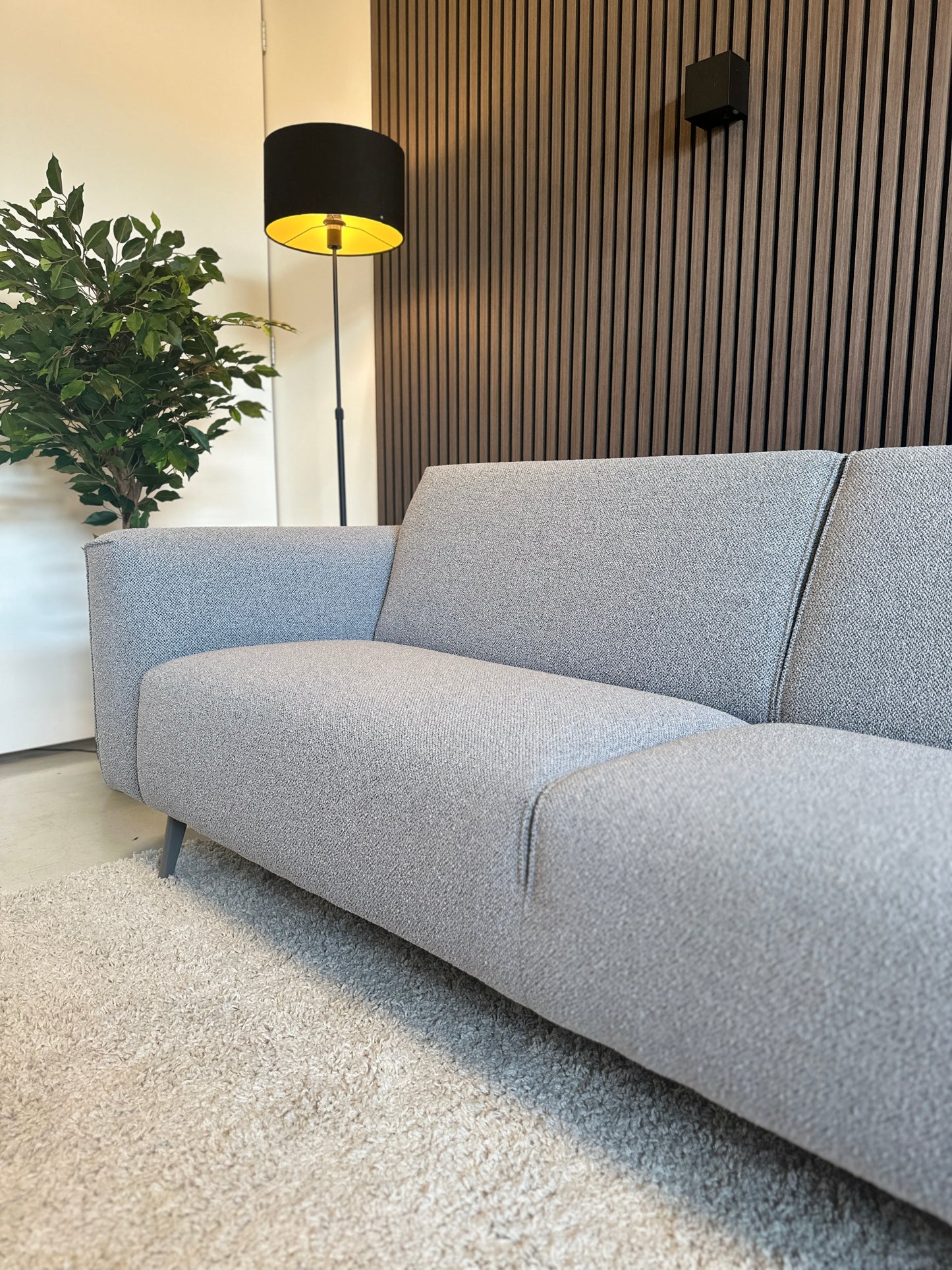 Grijs/blauw sample bank in nieuwstaat, 239x90 cm