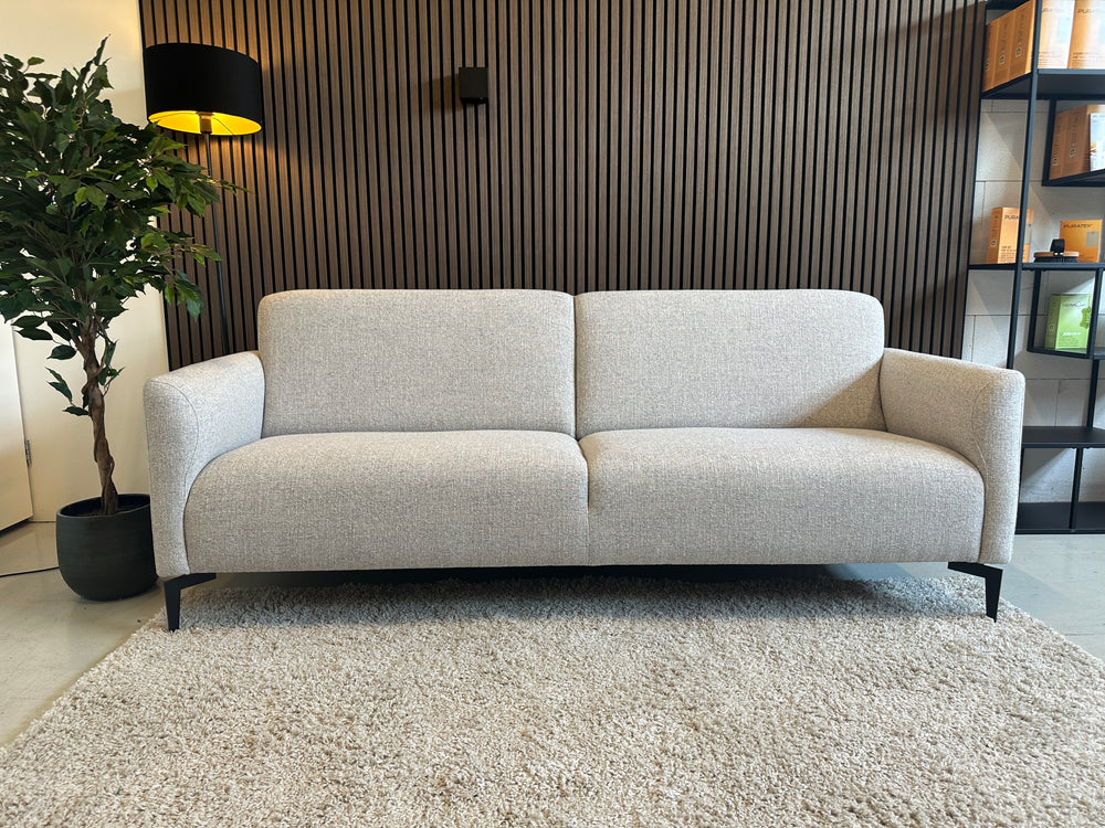 lichtgrijze sample bank in nieuwstaat, 219x85 cm
