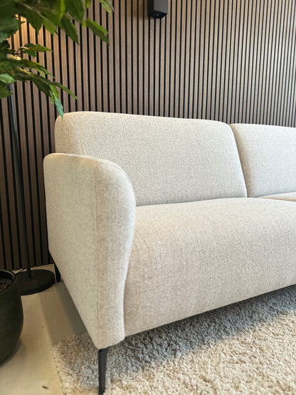 lichtgrijze sample bank in nieuwstaat, 219x85 cm