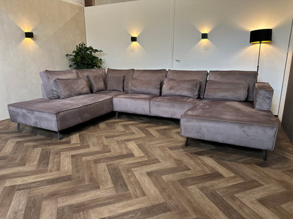 Leverkleurige hoekbank 363x233/183cm