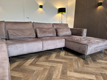 Leverkleurige hoekbank 363x233/183cm