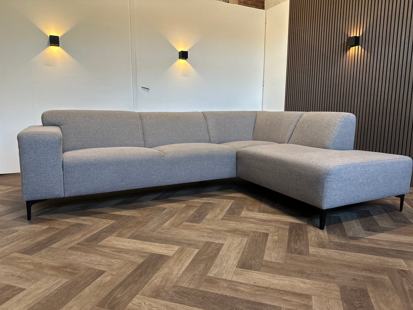 Taupe hoekbank 270x200cm