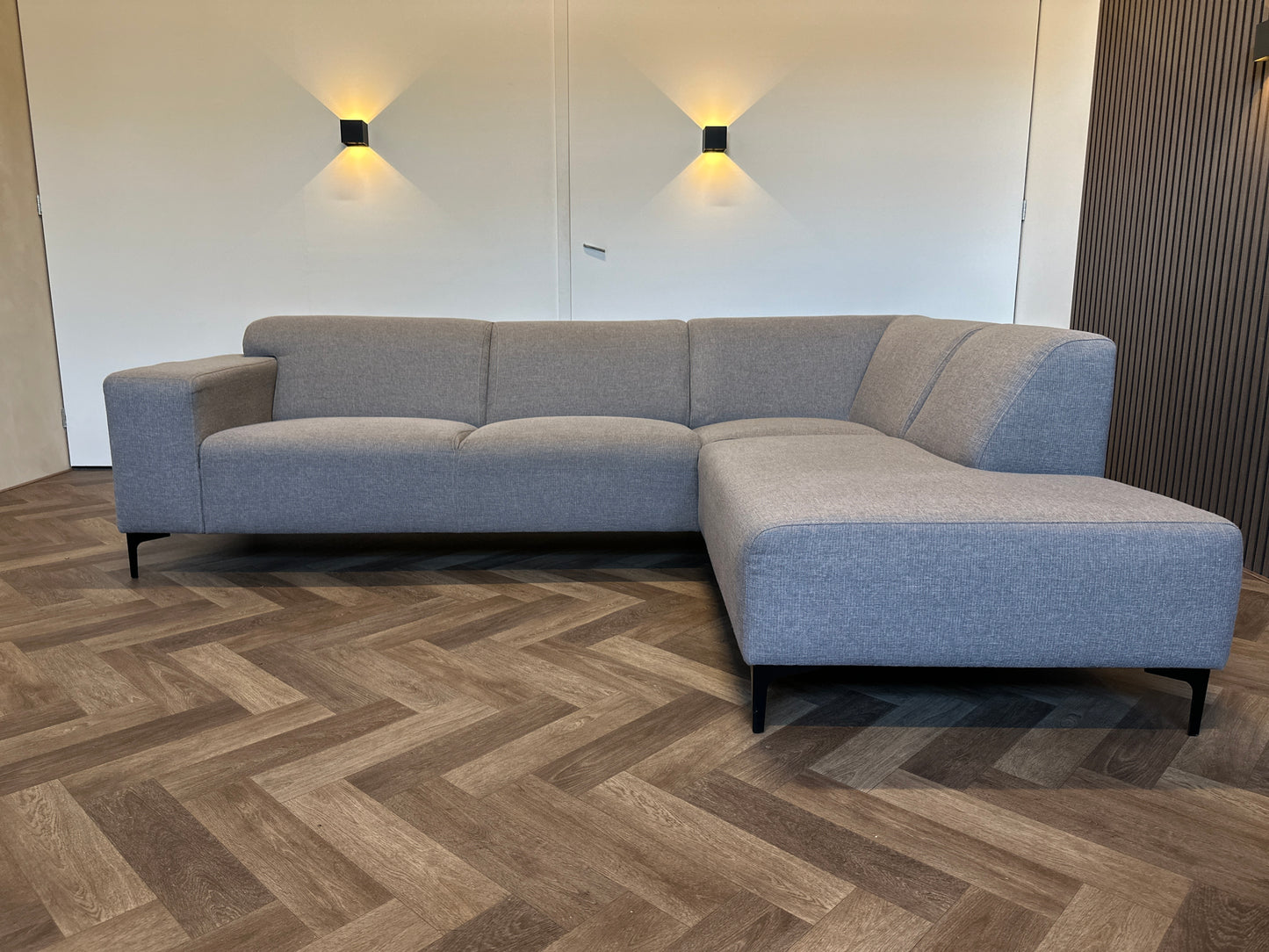 Taupe hoekbank 270x200cm