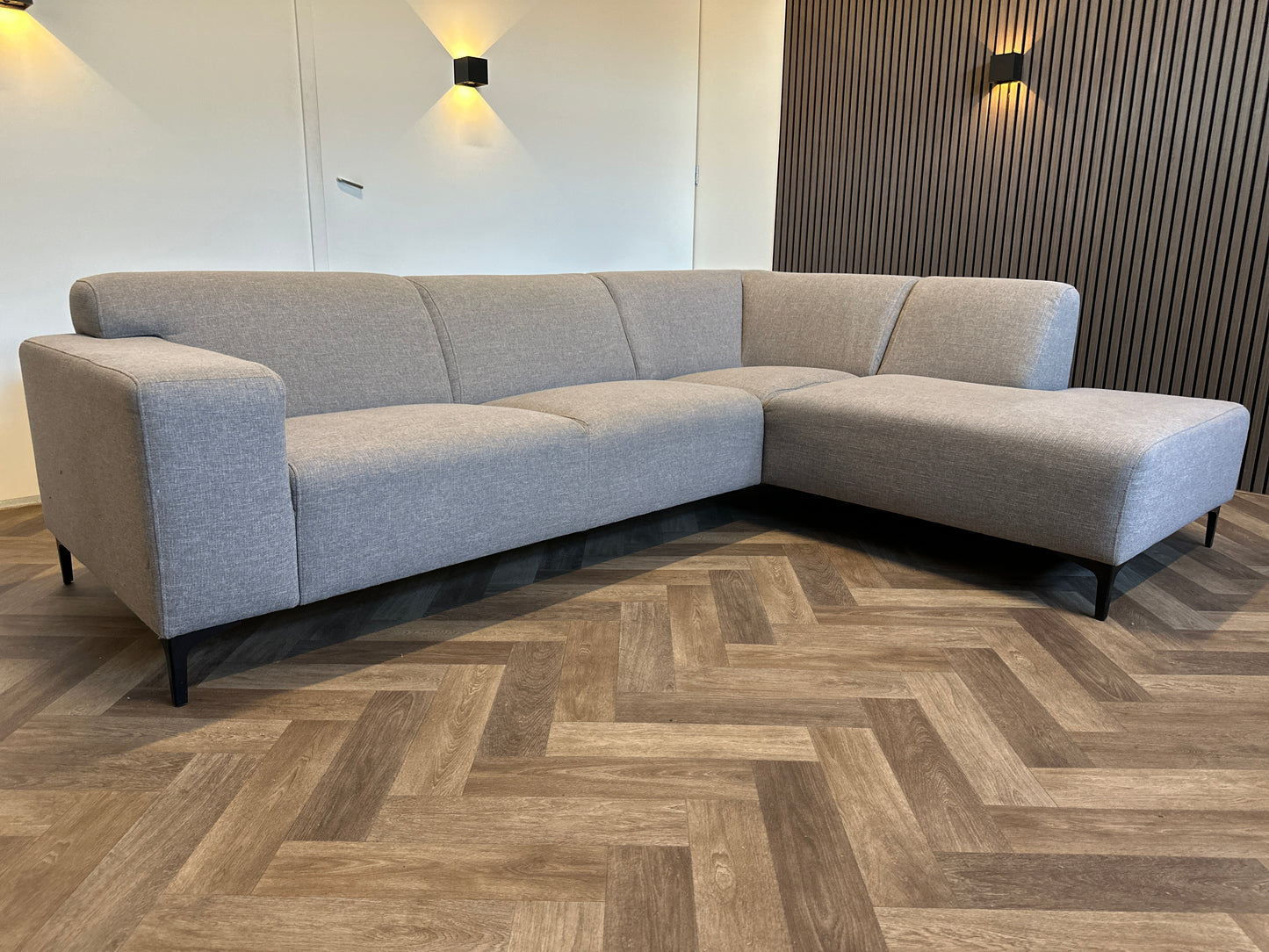 Taupe hoekbank 270x200cm