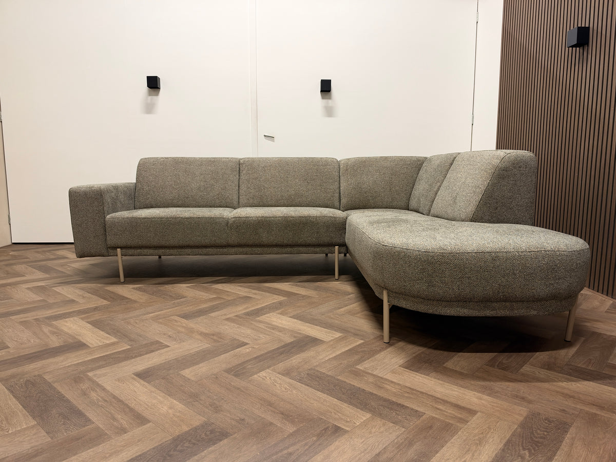 Showroom model hoekbank Axel 271x223 cm