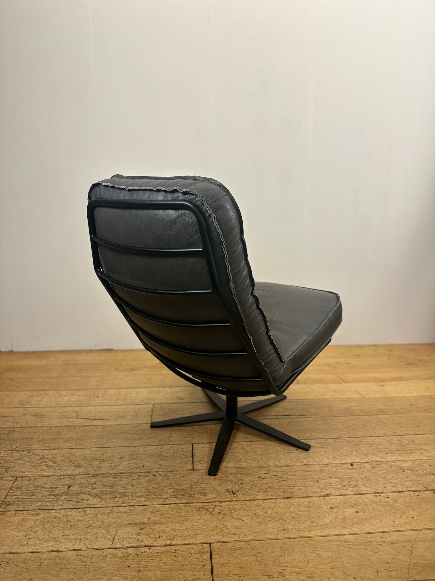 Odin fauteuil van INNO Living antraciet