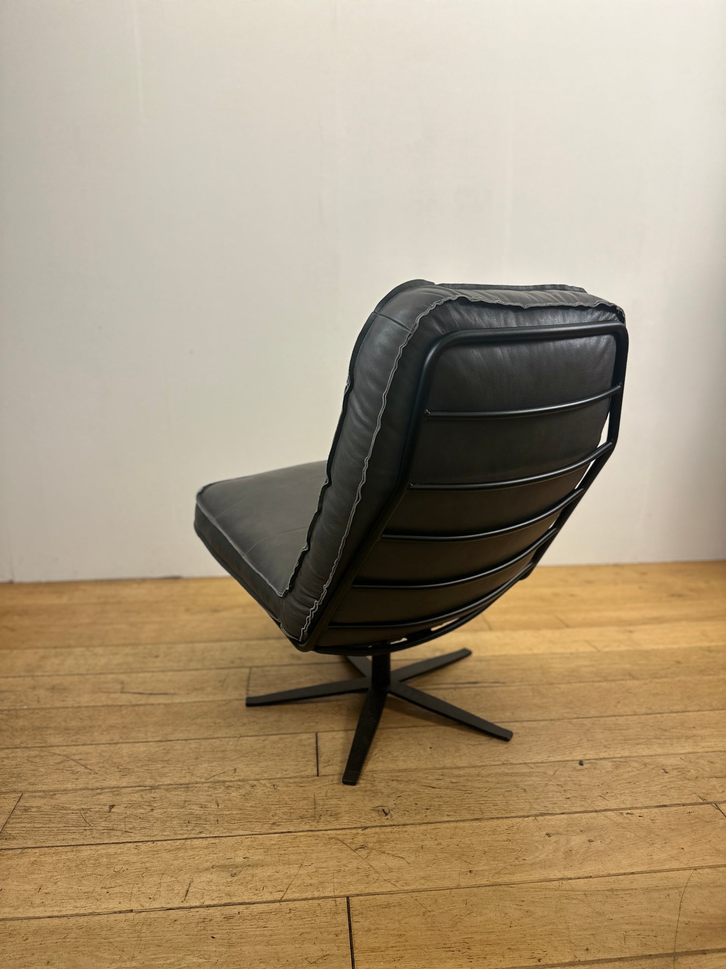 Odin fauteuil van INNO Living antraciet